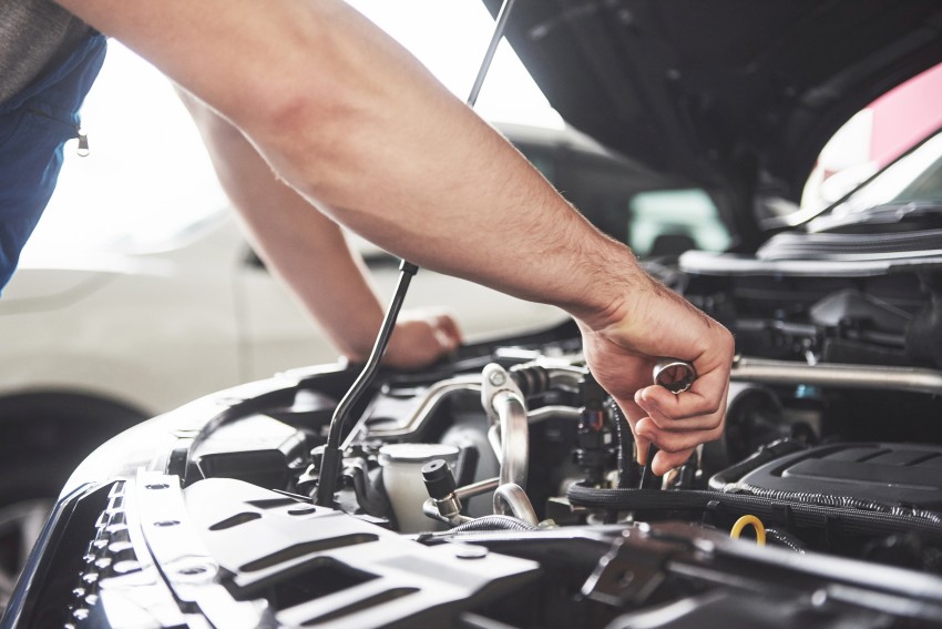 Oil filter replacement in Culver City, CA